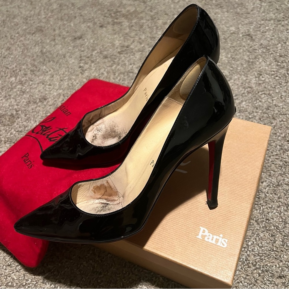 Christian Louboutin 39/8 Pigalle 100 black patent heels